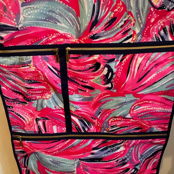 Lilly Pulitzer Vibrant Pink and Blue Garment Bag - Picture 3 of 5